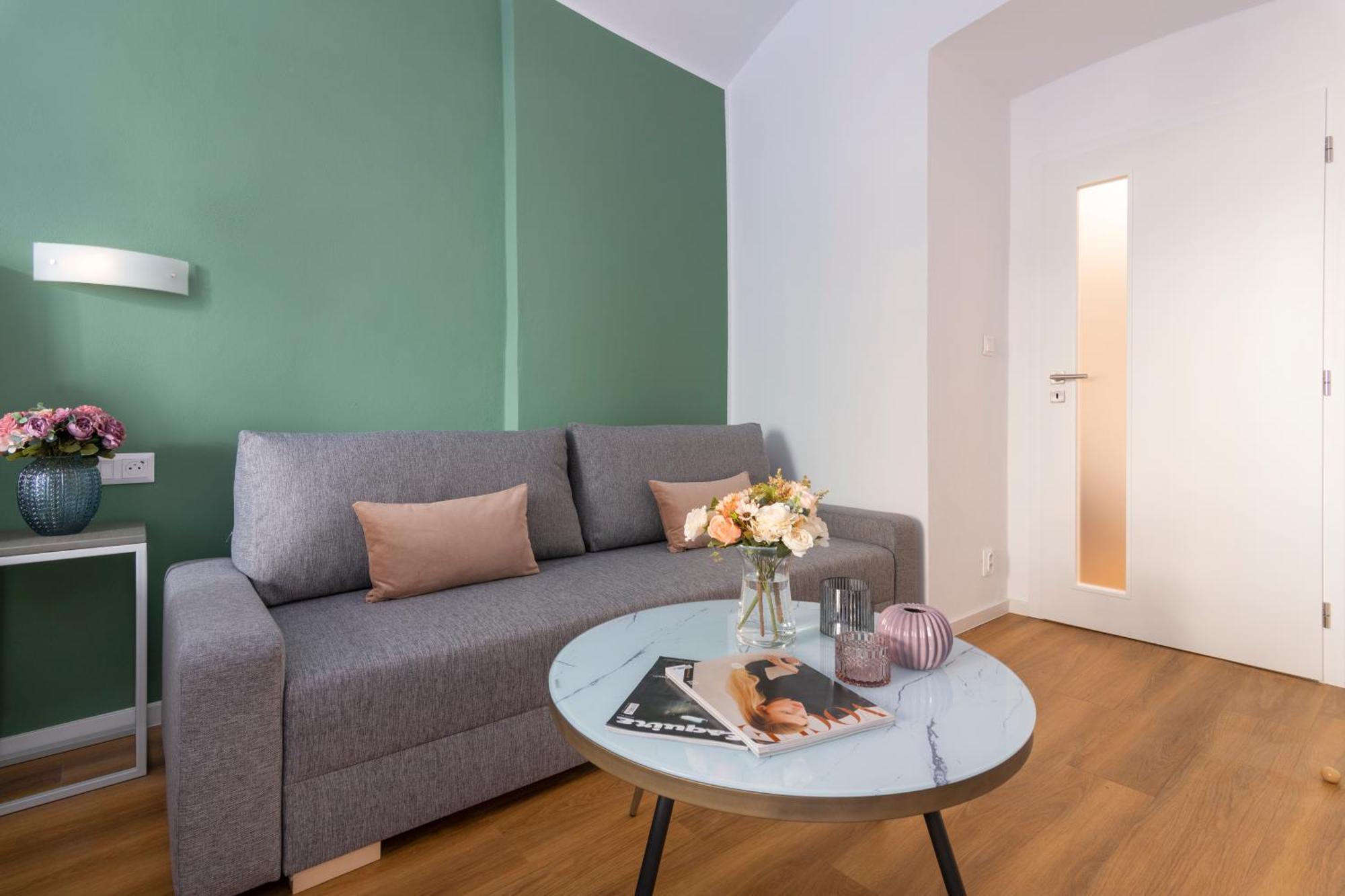 Hidden Art Boutique Residence By Dwellfort Praga Zewnętrze zdjęcie