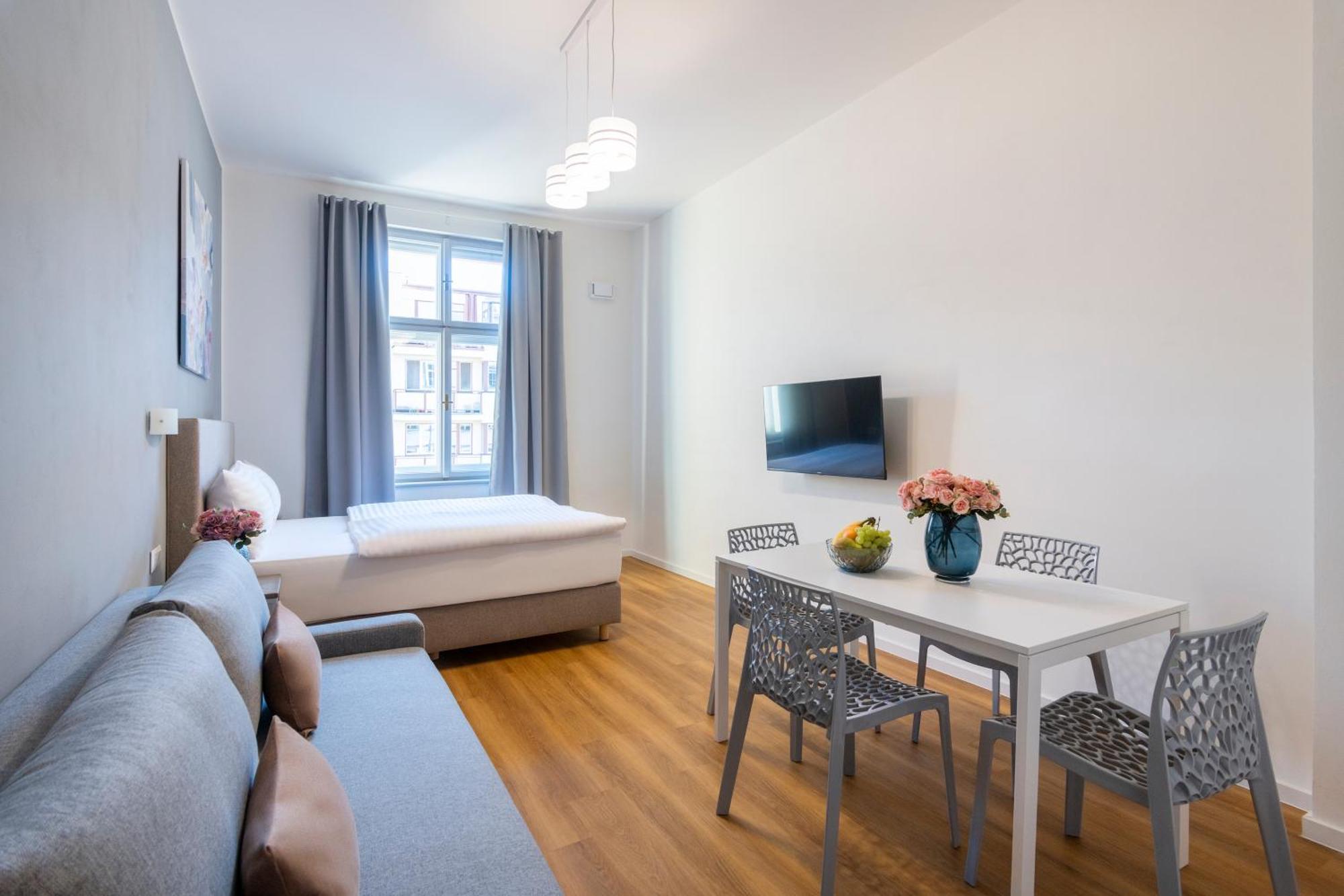 Hidden Art Boutique Residence By Dwellfort Praga Zewnętrze zdjęcie